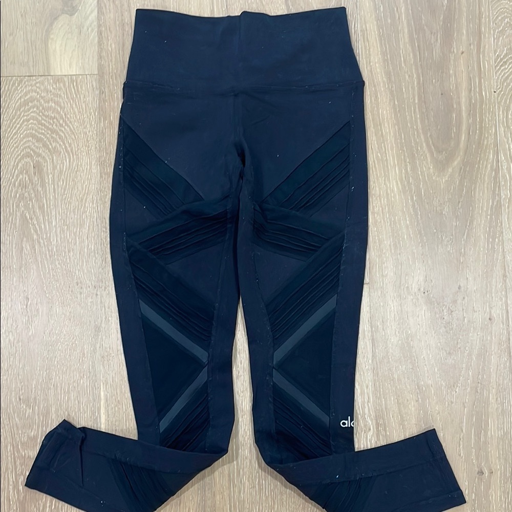 ALO Black High-Waisted Leggings